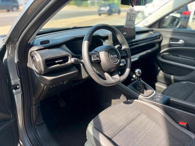 Gebraucht Jeep Avenger Longitude 101 PS (74 kW) 2024 Grau SUV