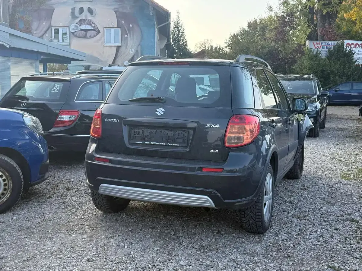 Gebraucht Suzuki SX4 Club 107 PS (78 kW) 2006 Schwarz SUV