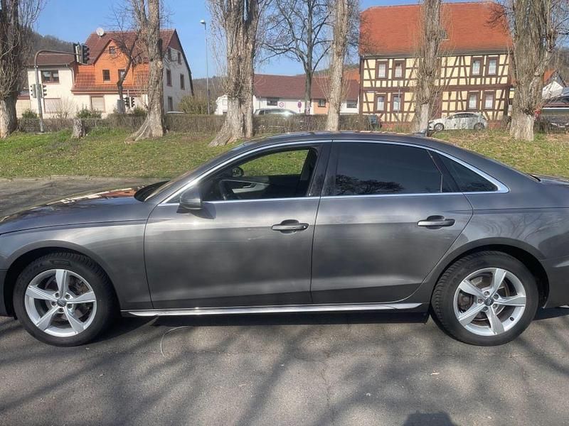 Gebraucht Audi A4 163 PS (119 kW) 2020 Silber Limousine