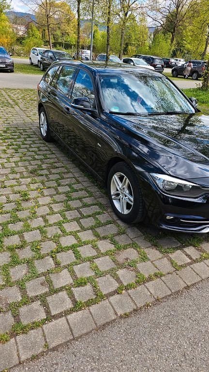 Gebraucht BMW 318 Sport Line 150 PS (110 kW) 2016 Schwarz Kombi