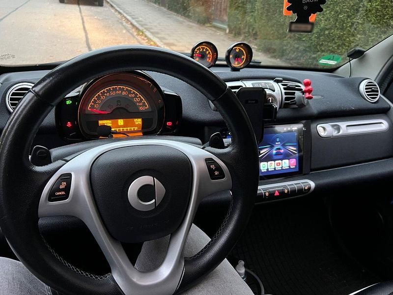 Gebraucht Smart ForTwo Coupé 71 PS (52 kW) 2011 Schwarz Coupé