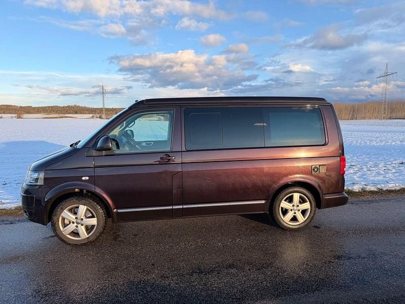 Gebraucht VW California Comfortline 179 PS (131 kW) 2015 Violet Van