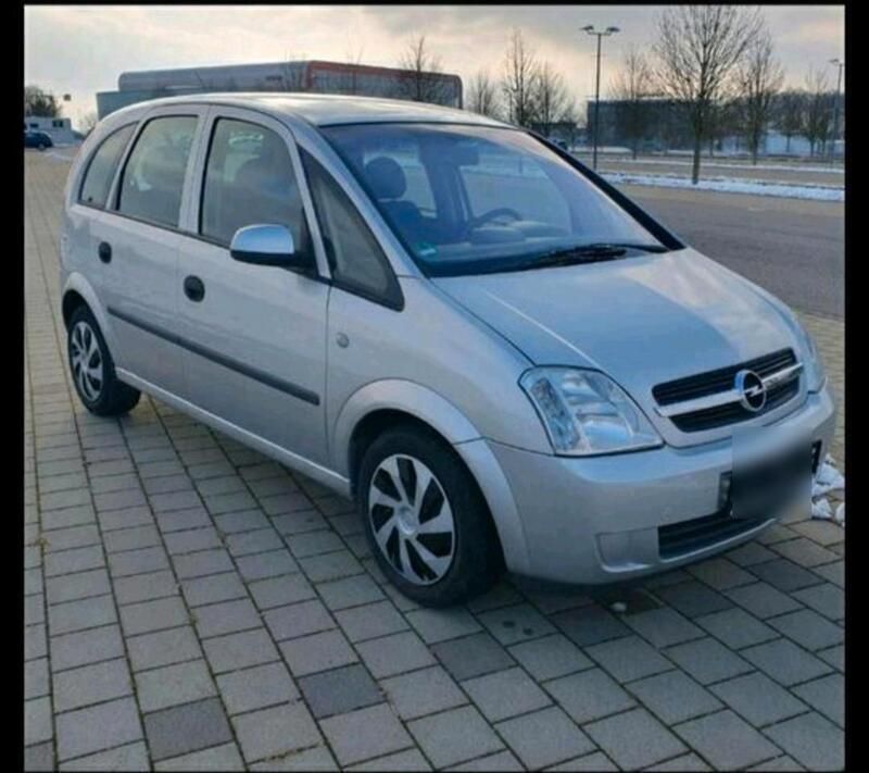 Grau Gebraucht 2004 Opel Meriva Van / Kleinbus | 2.300 € - Bild 1/4