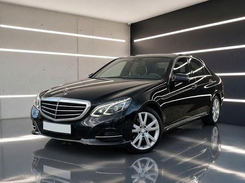 Gebraucht Mercedes E220 170 PS (125 kW) 2014 Schwarz Limousine