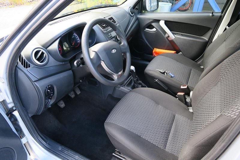 Gebraucht Lada Kalina 98 PS (72 kW) 2016 Silber Kombi