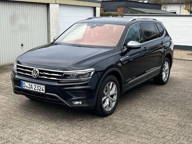 Gebraucht VW Tiguan Allspace 150 PS (110 kW) 2021 Schwarz SUV