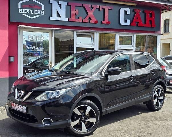 Schwarz Gebraucht 2015 Nissan Qashqai 360º SUV | 10.490 € (Superpreis) - Bild 1/4