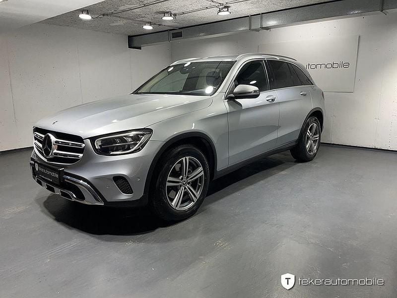 Silber Gebraucht 2021 Mercedes GLC220 SUV | 33.490 € (Guter Preis) - Bild 1/4