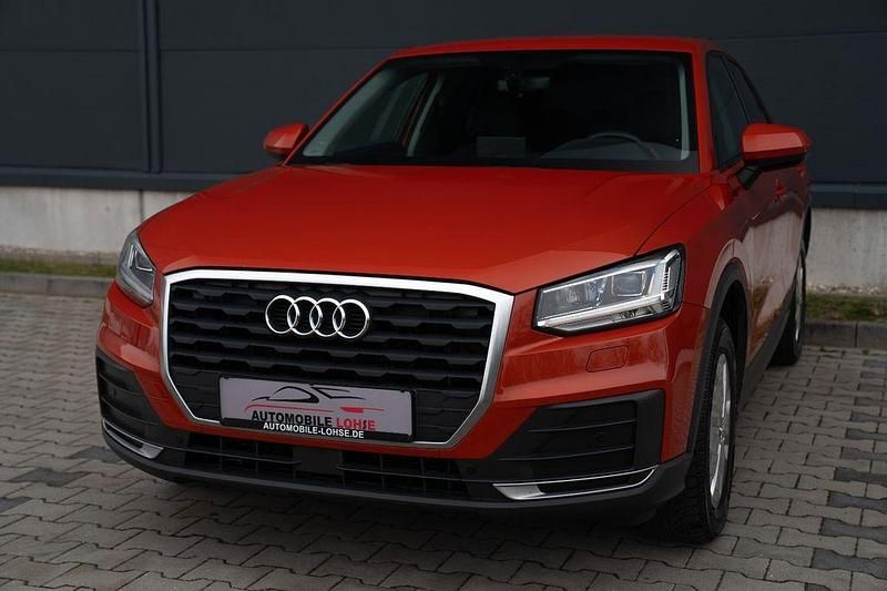 Gebraucht Audi Q2 Basis 116 PS (85 kW) 2017 Orange SUV
