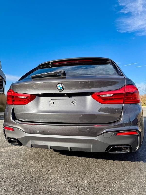 Gebraucht BMW 540 M Sport 320 PS (235 kW) 2020 Grau Kombi