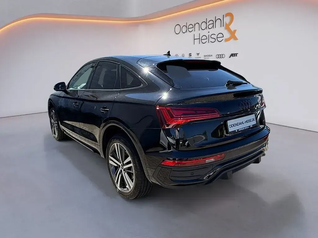 Second-hand Audi Q5 Sportback Advanced Plus 204 CP (150 kW) 2023 Negru SUV