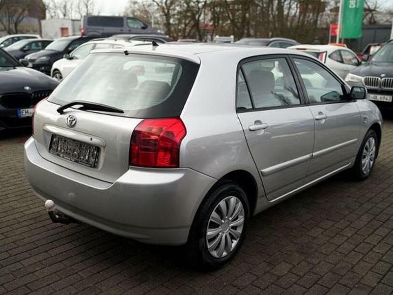 Gebraucht Toyota Corolla 110 PS (80 kW) 2002 Silber Limousine