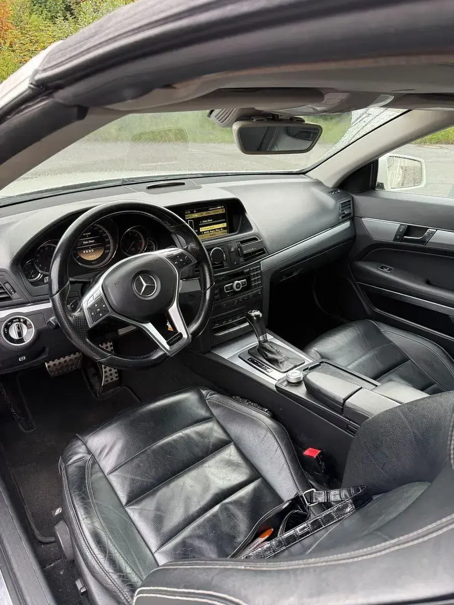 Gebraucht Mercedes E350 Avantgarde 265 PS (194 kW) 2012 Cabrio