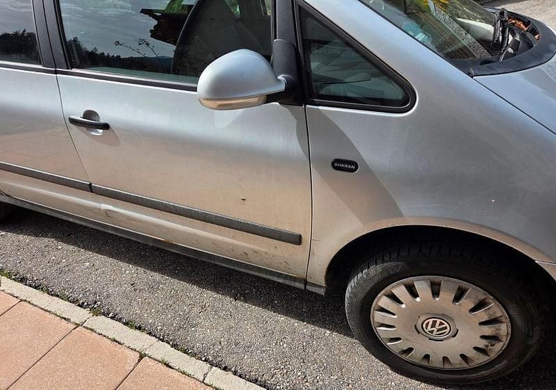 Gebraucht VW Sharan Trendline 116 PS (85 kW) 2007 Silber Van / Kleinbus