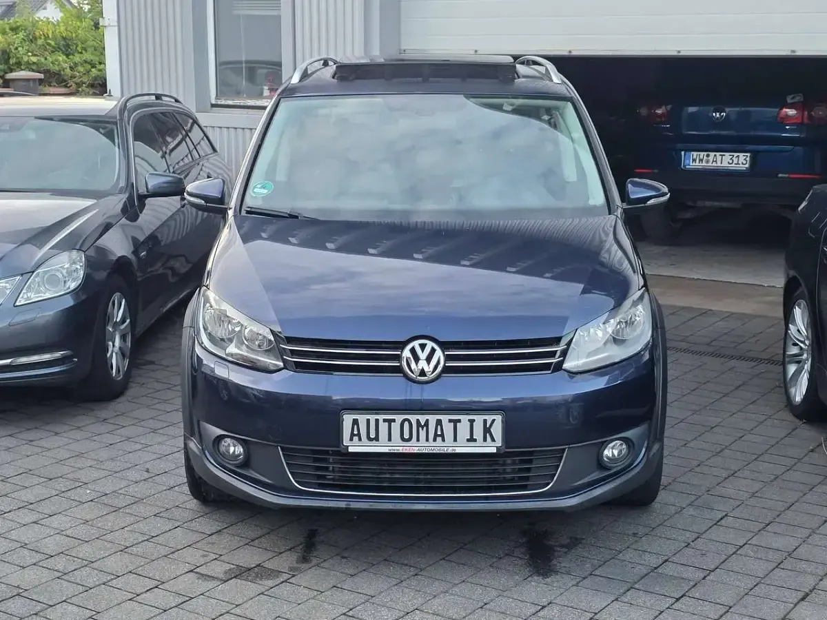 Gebraucht VW Touran Cross 140 PS (102 kW) 2012 Night blue metallic Van / Kleinbus