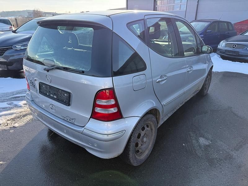 Gebraucht Mercedes A140 Elegance 82 PS (60 kW) 2001 Silber Kleinwagen