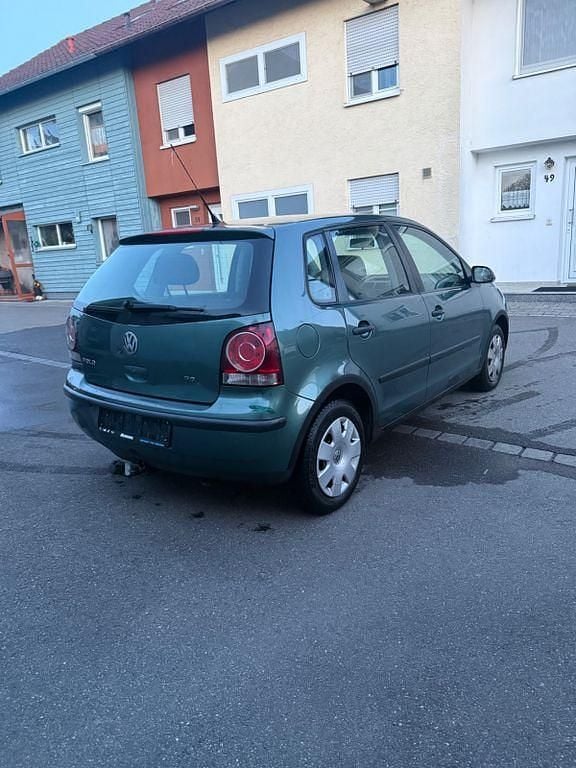 Usado VW Polo 64 HP (47 kW) 2006 Verde Citadino