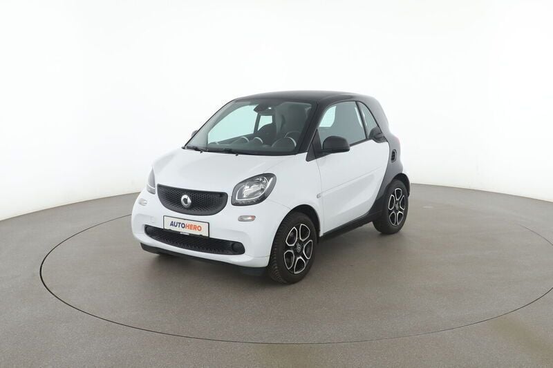 Weiß Gebraucht 2018 Smart ForTwo Coupé Basis Kleinwagen | 13.830 € (Fairer Preis) - Bild 1/4
