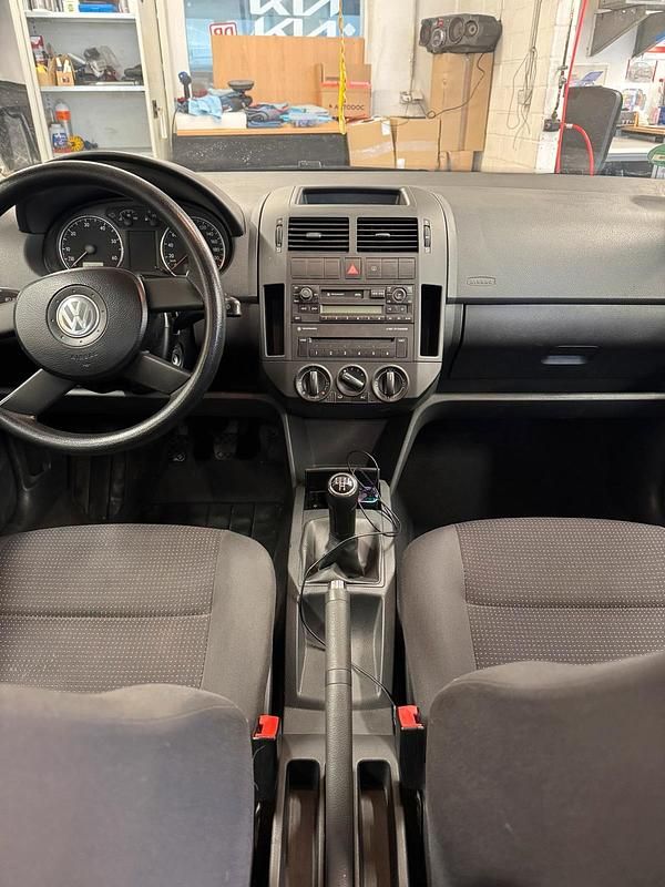 Gebraucht VW Polo Cricket 64 PS (47 kW) 2005 Grau Kleinwagen