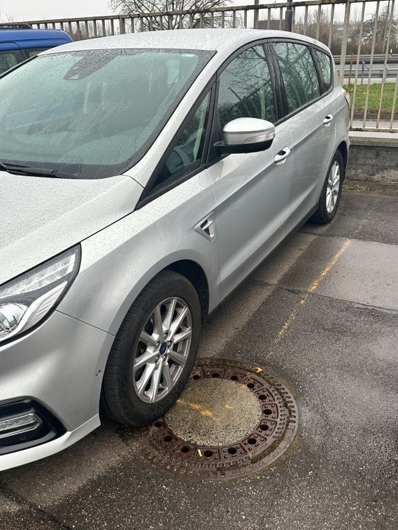 Silber Gebraucht 2020 Ford S-MAX ST-Line Van / Kleinbus | 12.500 € (Guter Preis) - Bild 1/4