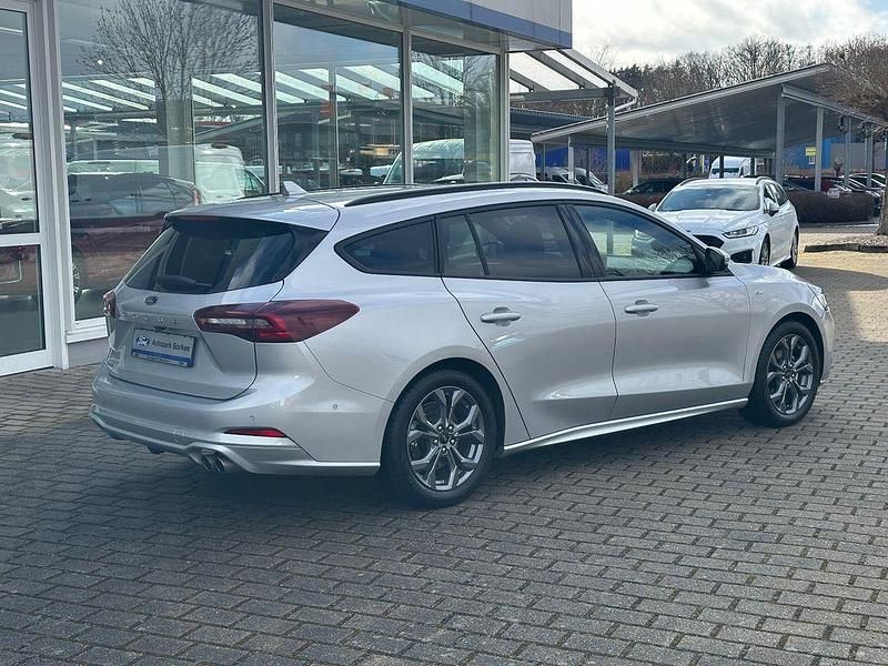 Gebraucht Ford Focus ST-Line X 155 PS (114 kW) 2025 Silber Limousine