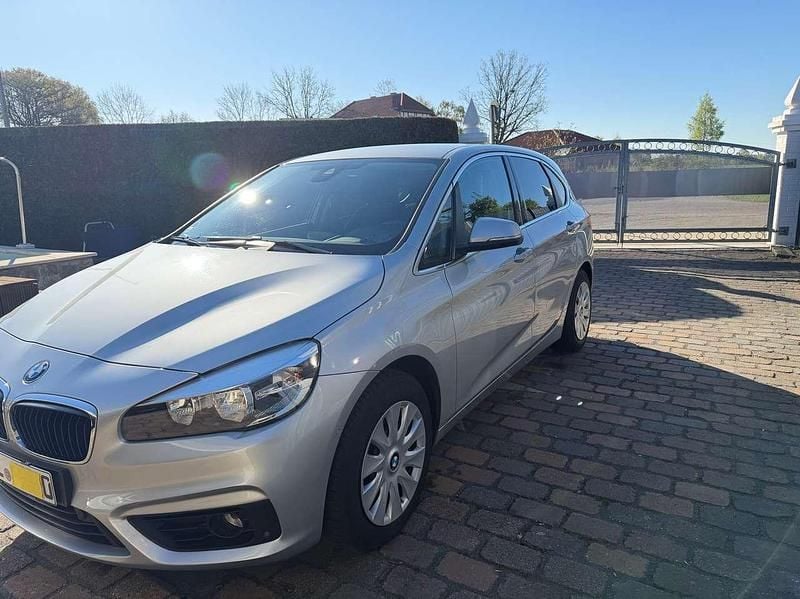 Używany BMW 218 136 KM (100 kW) 2016 Srebrny Kombi