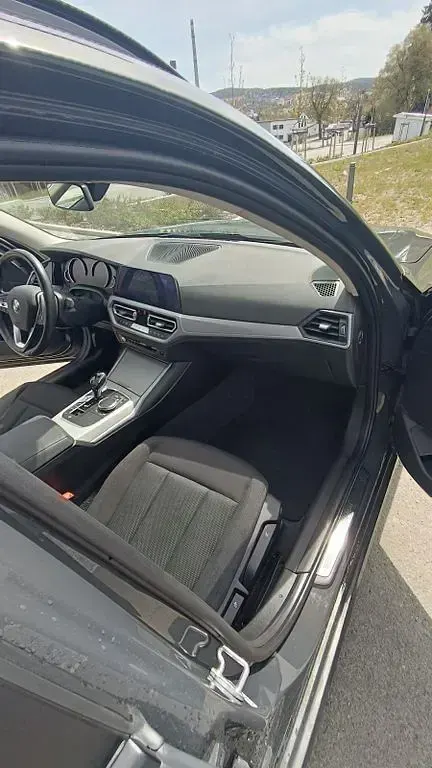 Gebraucht BMW 320 Advantage 190 PS (139 kW) 2020 Grau Kombi