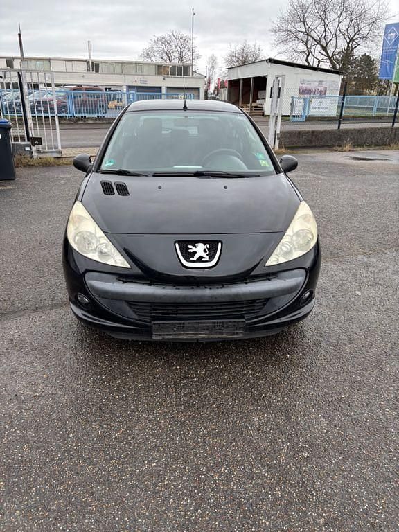 Schwarz Gebraucht 2012 Peugeot 206+ Basis Kleinwagen | 1.650 € (Guter Preis) - Bild 1/4