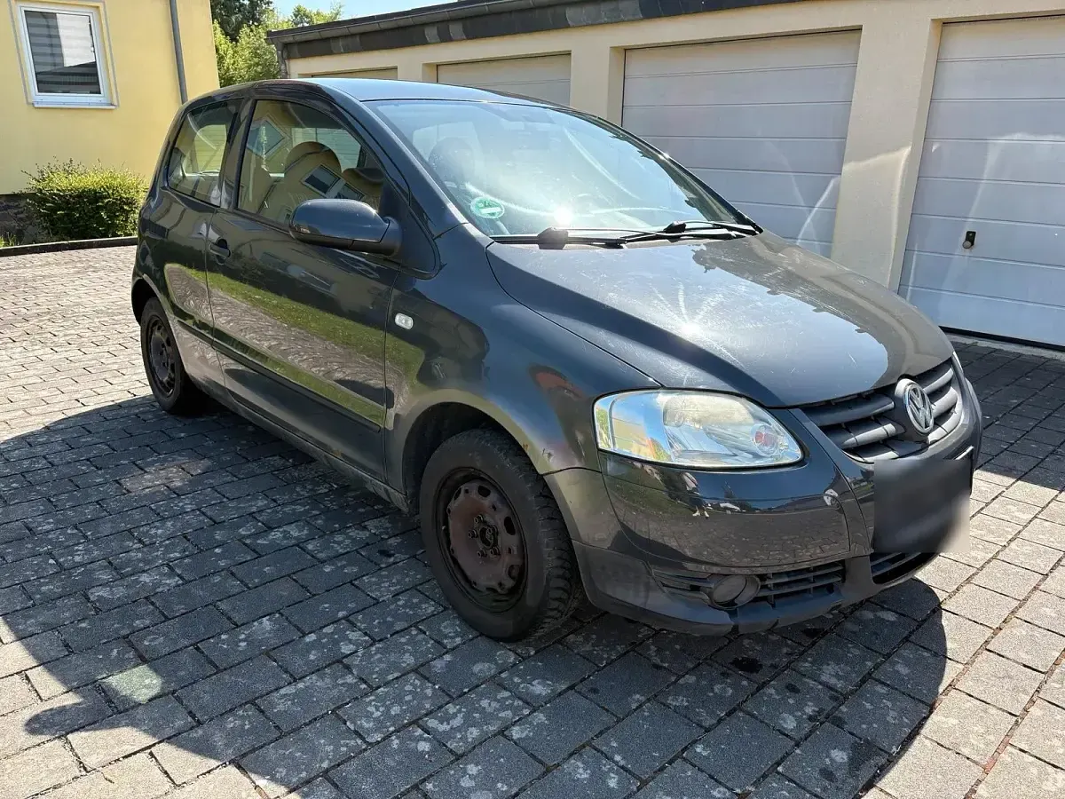 Gebraucht VW Fox 55 PS (40 kW) 2007 Schwarz Kleinwagen