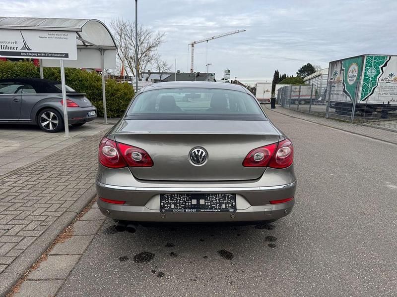 Gebraucht VW Passat Basis 160 PS (117 kW) 2008 Braun Limousine