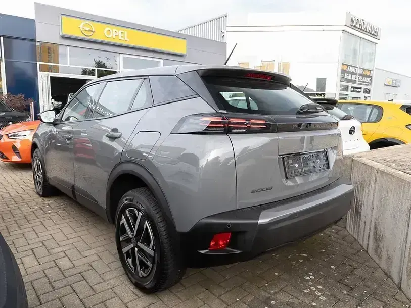 Gebraucht Peugeot 2008 Active 101 PS (74 kW) 2024 Grau SUV