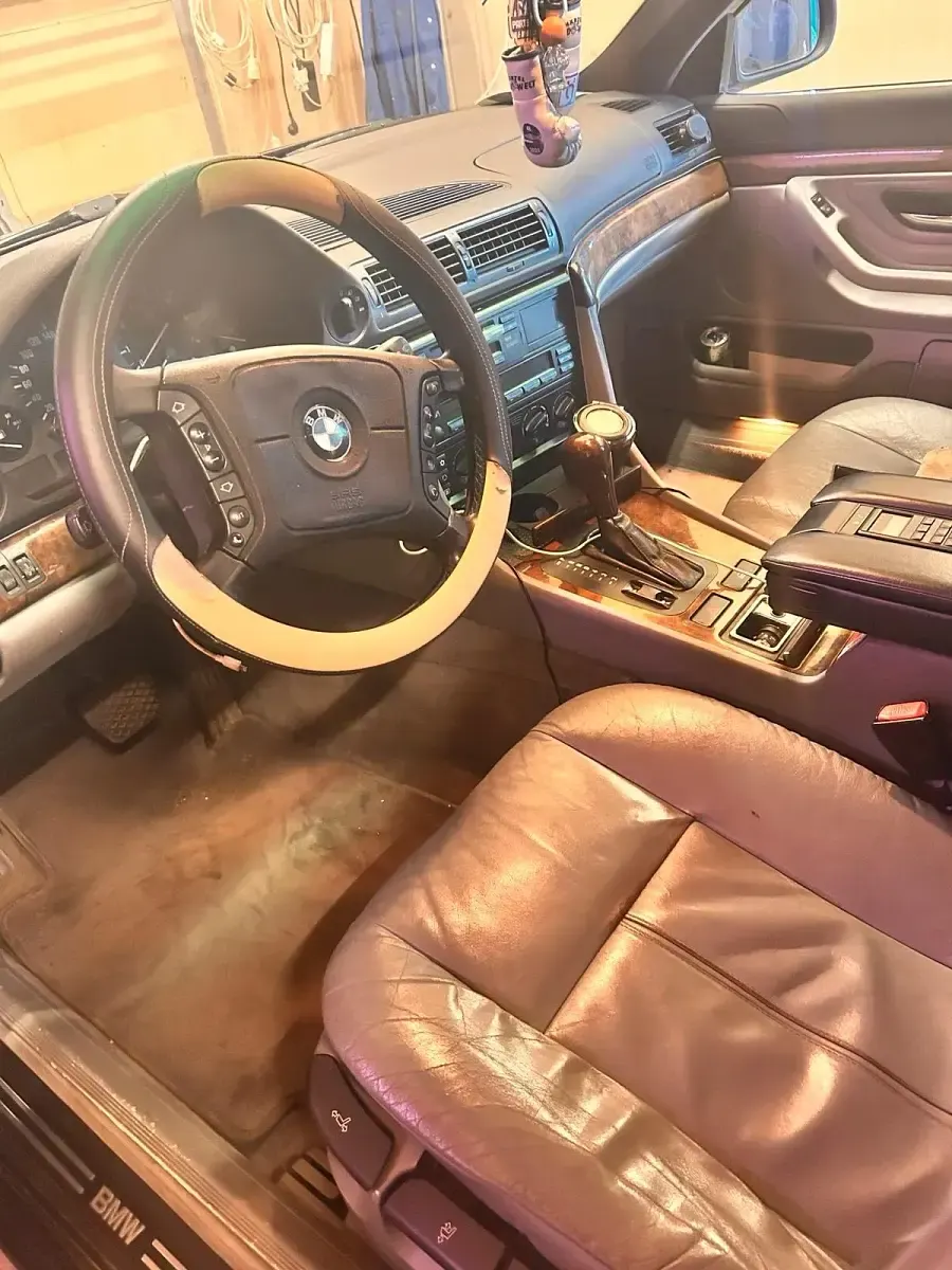 Second-hand BMW 730 218 CP (160 kW) 1995 Albastru Berlinǎ