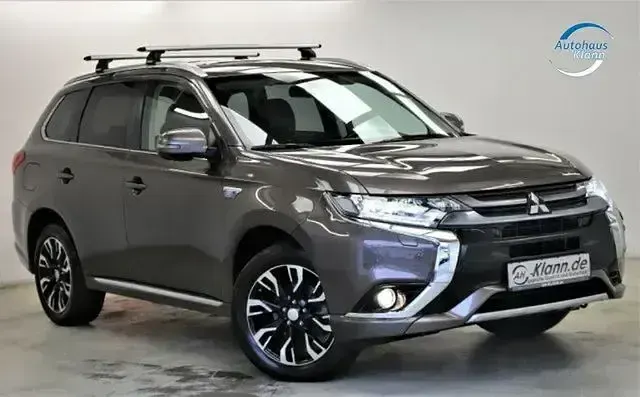 Brugt Mitsubishi Outlander P-HEV Top 203 HK (149 kW) 2016 Sedan