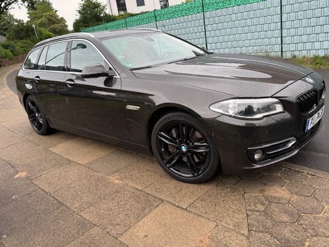 Braun Gebraucht 2015 BMW 535 Luxury Line Kombi | 14.900 € (Guter Preis) - Bild 1/4