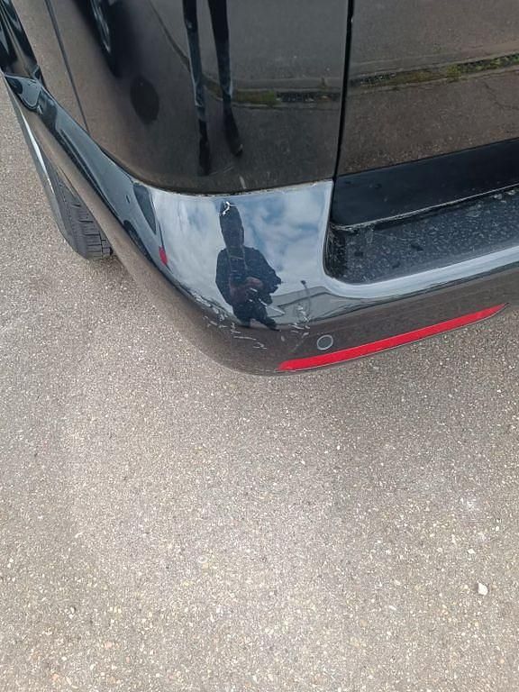 Second-hand VW T5 Startline 140 CP (102 kW) 2014 Negru Van