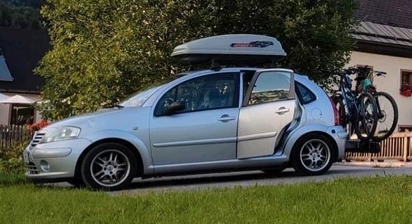 Grau Gebraucht 2005 Citroën C3 Kleinwagen | 2.800 € - Bild 1/4