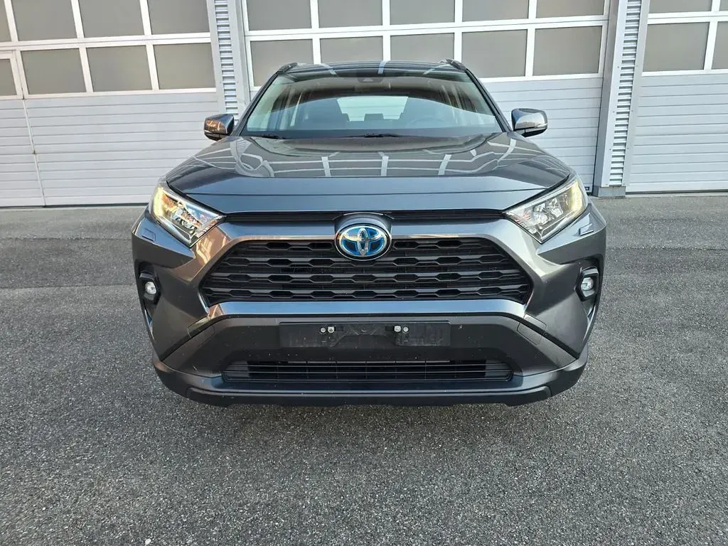 Gebraucht Toyota RAV4 Hybrid 178 PS (130 kW) 2022 Grau SUV