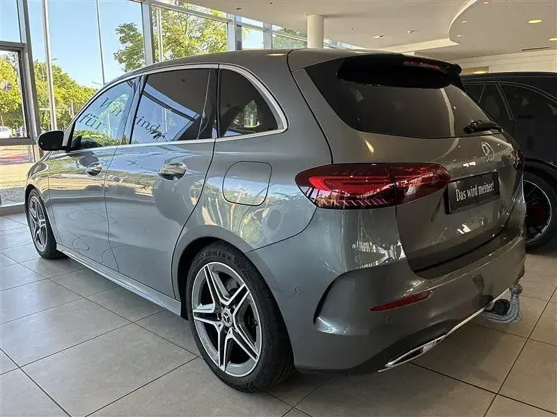 Gebraucht Mercedes B250 AMG 224 PS (164 kW) 2025 Grau Kleinwagen