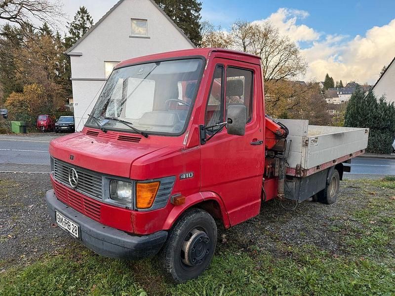 Rot Gebraucht 1994 Mercedes T2 Van | 5.950 € - Bild 1/4