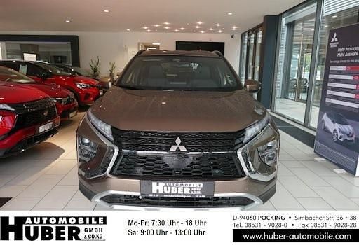Gebraucht Mitsubishi Eclipse Cross Plus 188 PS (138 kW) 2024 Braun metallic SUV
