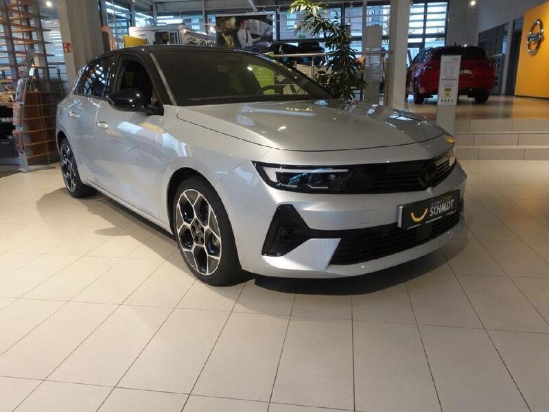 Gebraucht Opel Astra Ultimate 131 PS (96 kW) 2024 Kristall silber Limousine