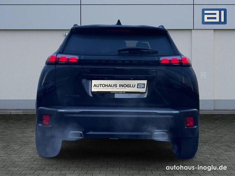 Gebraucht Peugeot 2008 Allure 131 PS (96 kW) 2024 Lackierung schwarz perla nera/ SUV
