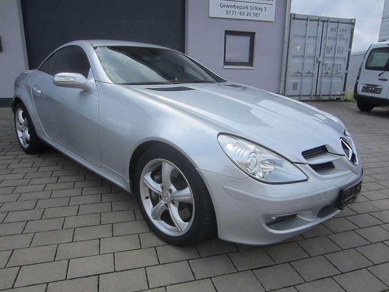Gebraucht Mercedes SLK350 272 PS (200 kW) 2005 Iridiumsilber  metalliclack Cabrio