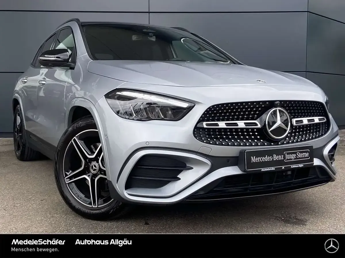 Gebraucht Mercedes GLA200 AMG 163 PS (119 kW) 2026 Silber SUV