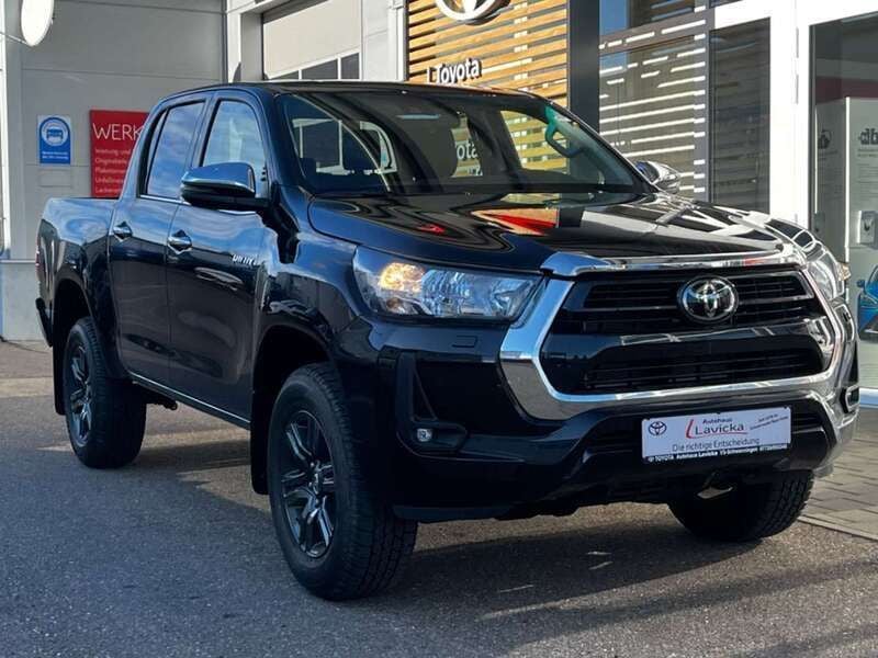 Attitude black mc. Neu 2024 Toyota HiLux Comfort Abholung | 45.990 € (Guter Preis) - Bild 1/4