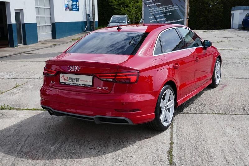 Gebraucht Audi A3 S-Line 116 PS (85 kW) 2019 Rot Limousine