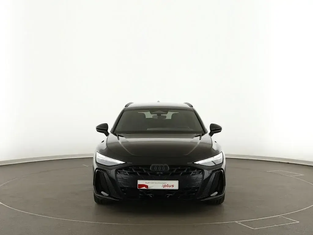 Gebraucht Audi A6 Sport 204 PS (150 kW) 2025 Schwarz Kombi