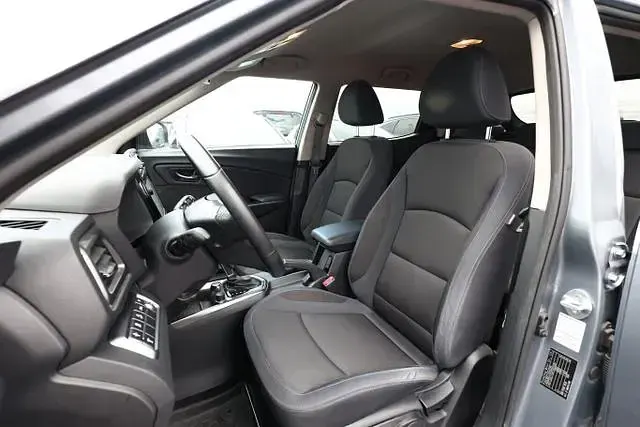 Usata SsangYong Tivoli 163 CV (119 kW) 2019 Grigio SUV