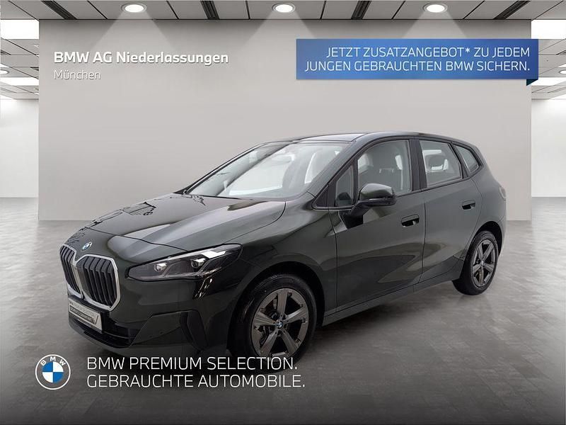 Grün Gebraucht 2024 BMW 216 Active Tourer Luxury Line Van / Kleinbus | 27.509 € (Guter Preis) - Bild 1/2