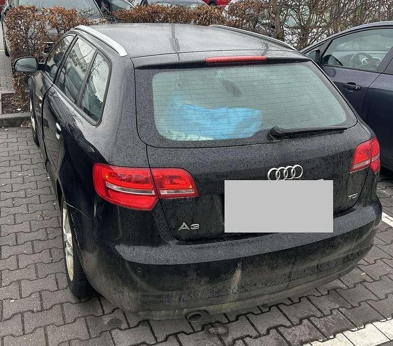 Gebraucht Audi A3 Ambiente 105 PS (77 kW) 2013 Schwarz Kombi